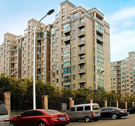 �е��úͼ�԰